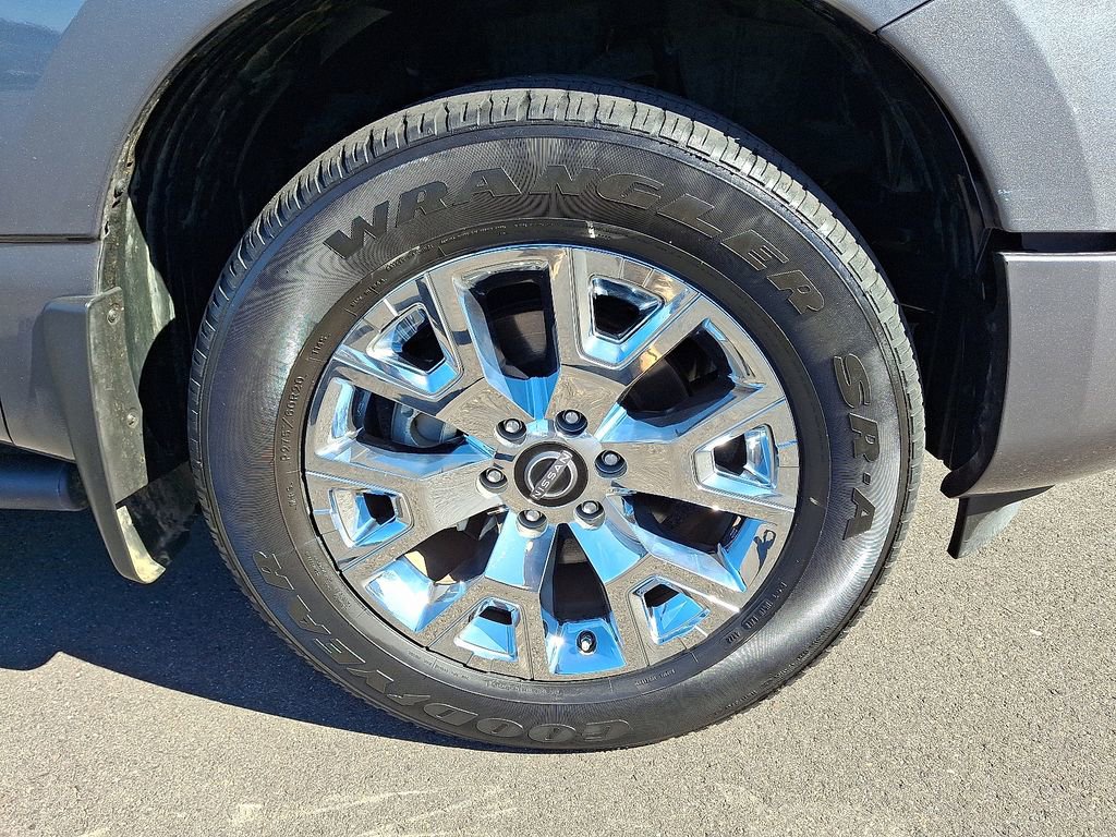 Certified 2023 Nissan Titan SV w/ SV Convenience Package image 8