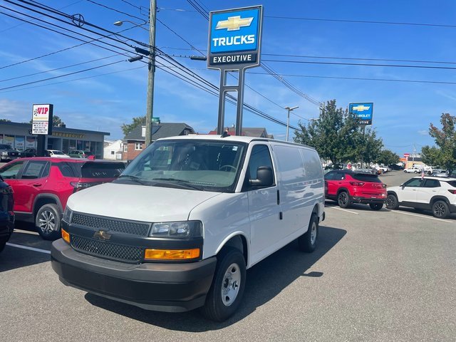 New 2025 Chevrolet Express 3500 w/ Driver Convenience Package