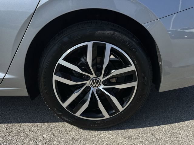 New 2026 Volkswagen Jetta SE image 32