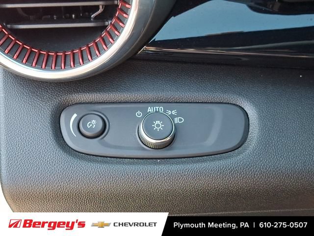 Certified 2024 Chevrolet Trax RS w/ Driver Confidence Package FWD image 29
