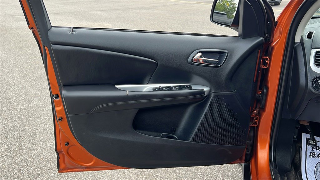 Used 2011 Dodge Journey Express image 9