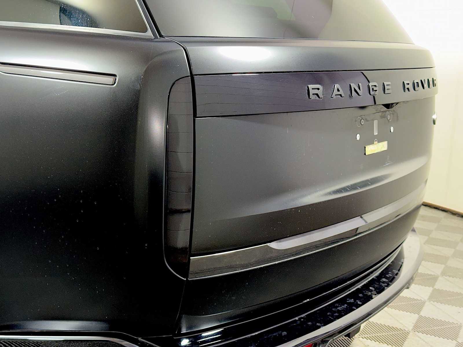 Used 2023 Land Rover Range Rover SE image 26