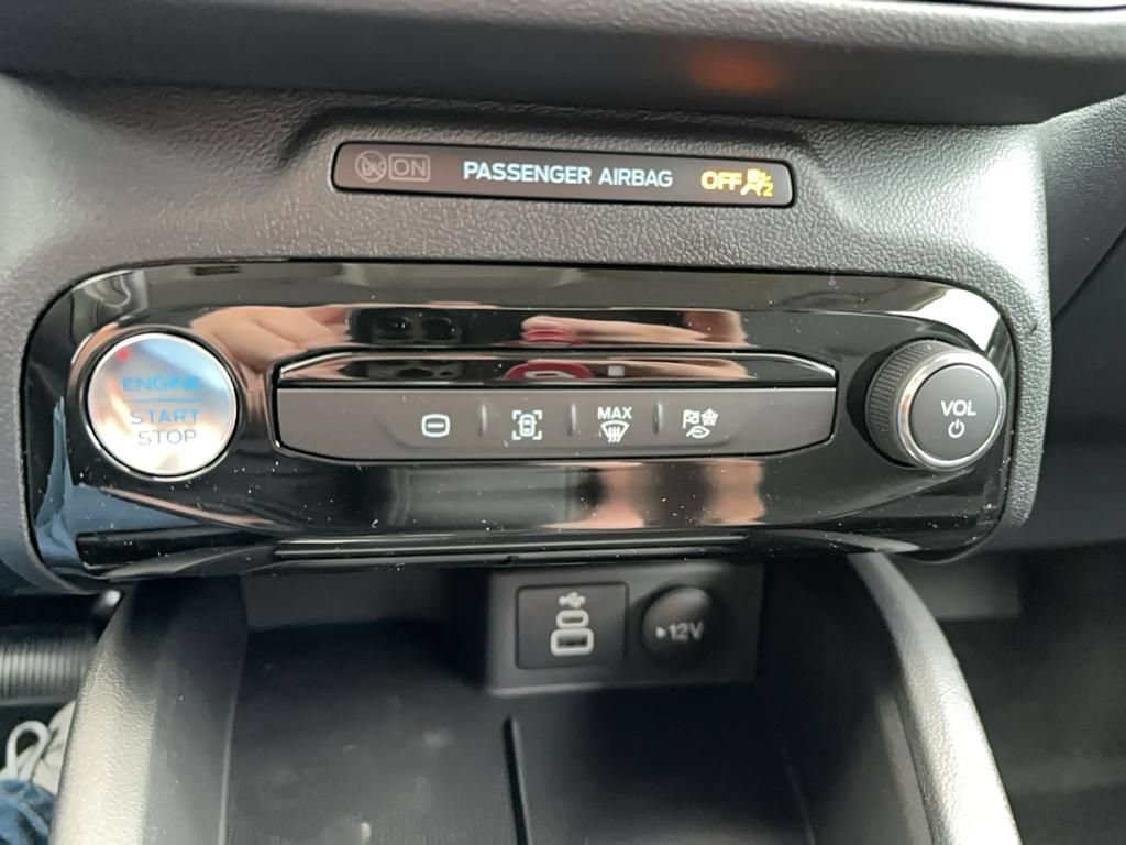 New 2025 Ford Escape SE FWD image 26