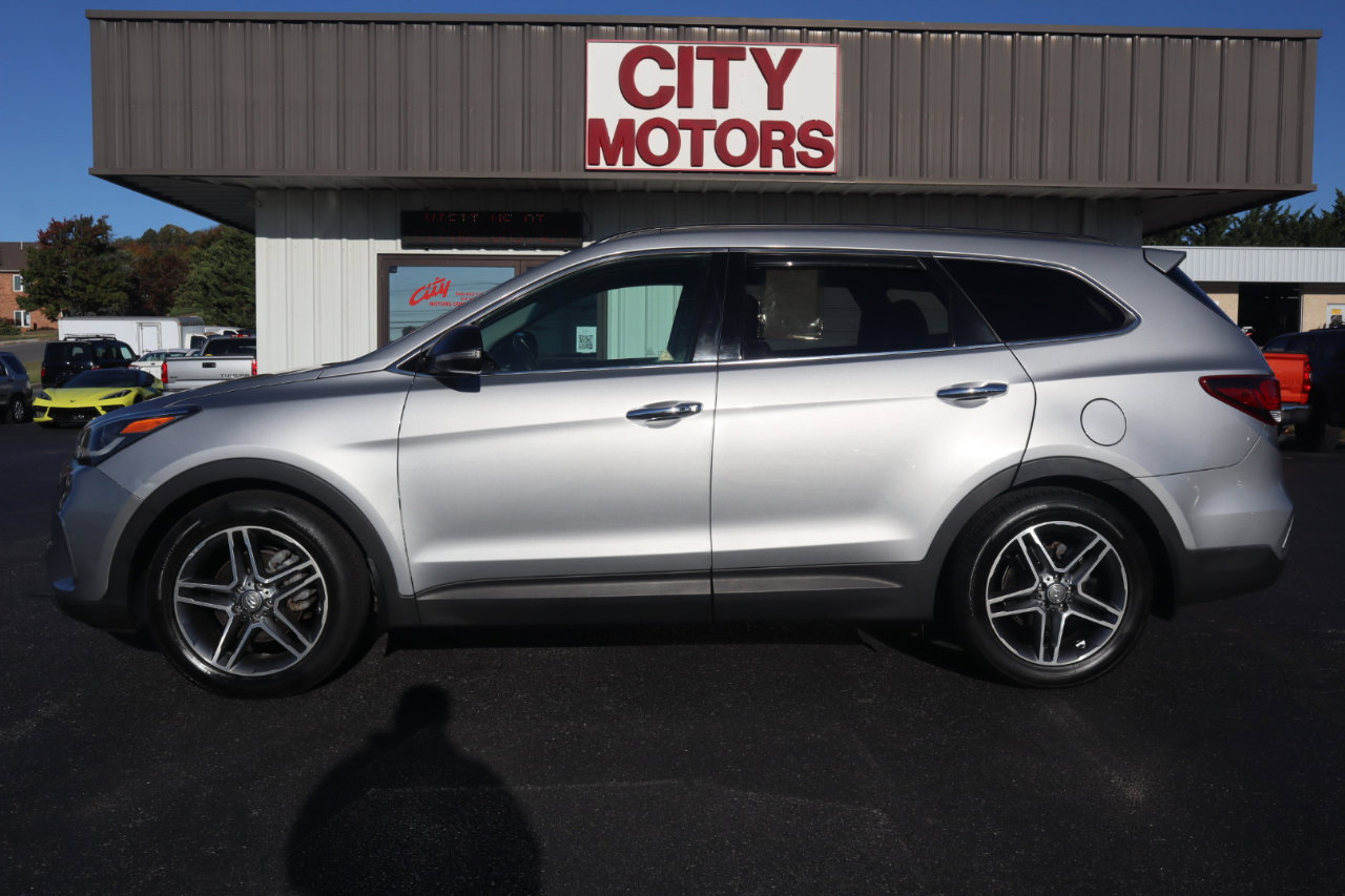 Used 2017 Hyundai Santa Fe AWD w/ SE Ultimate Tech Package 03 image 10