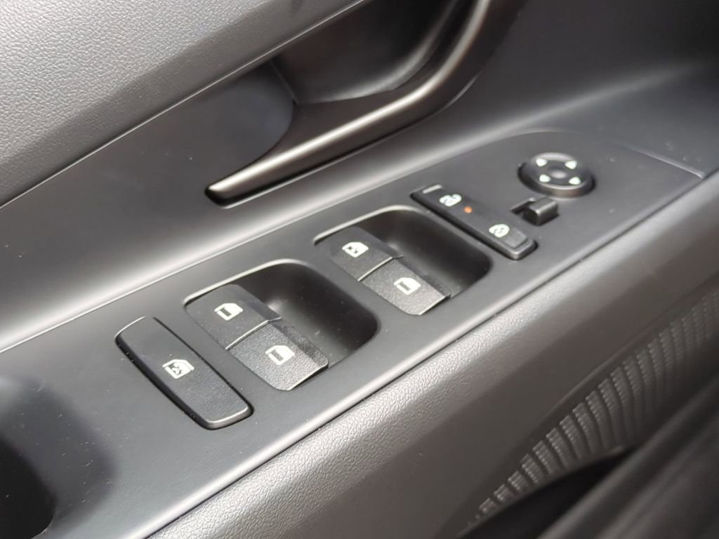 New 2026 Hyundai Elantra SEL Sport image 28