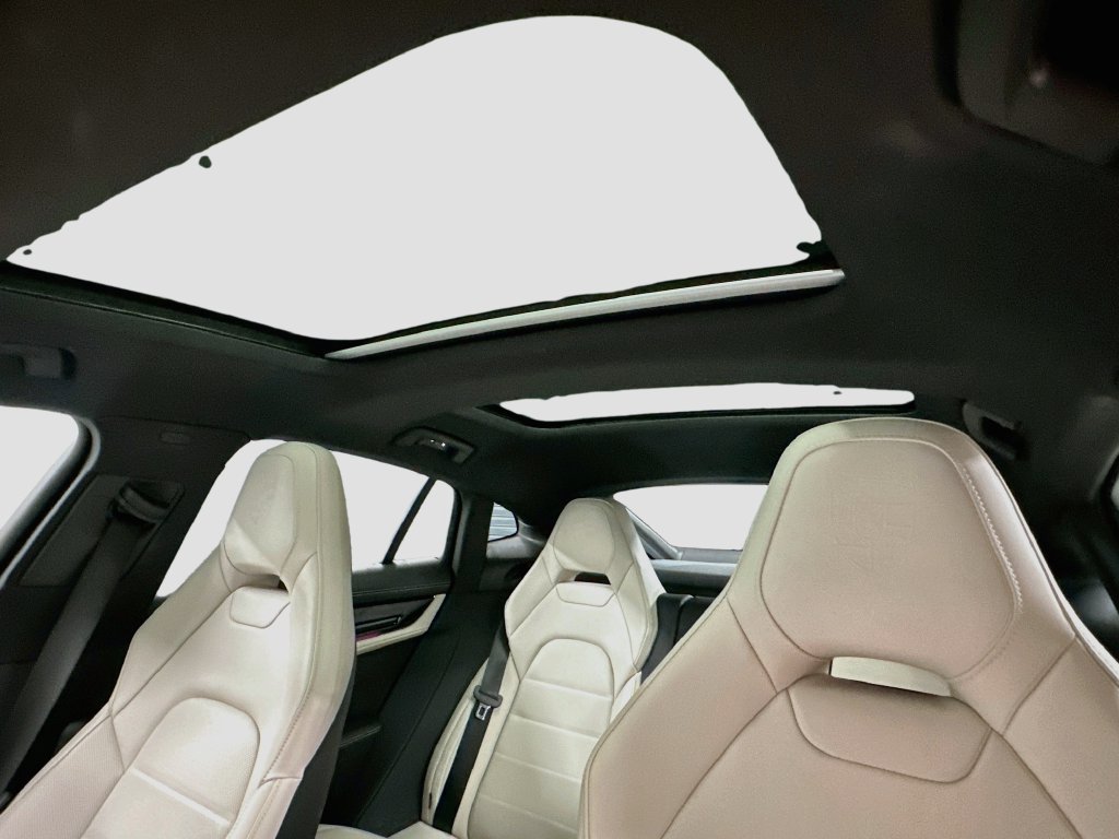 Certified 2025 Porsche Panamera image 22