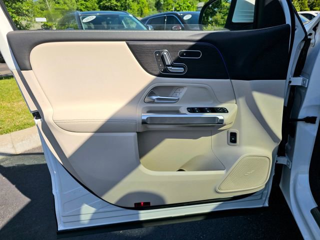 New 2026 Mercedes-Benz GLB 250 4MATIC image 19