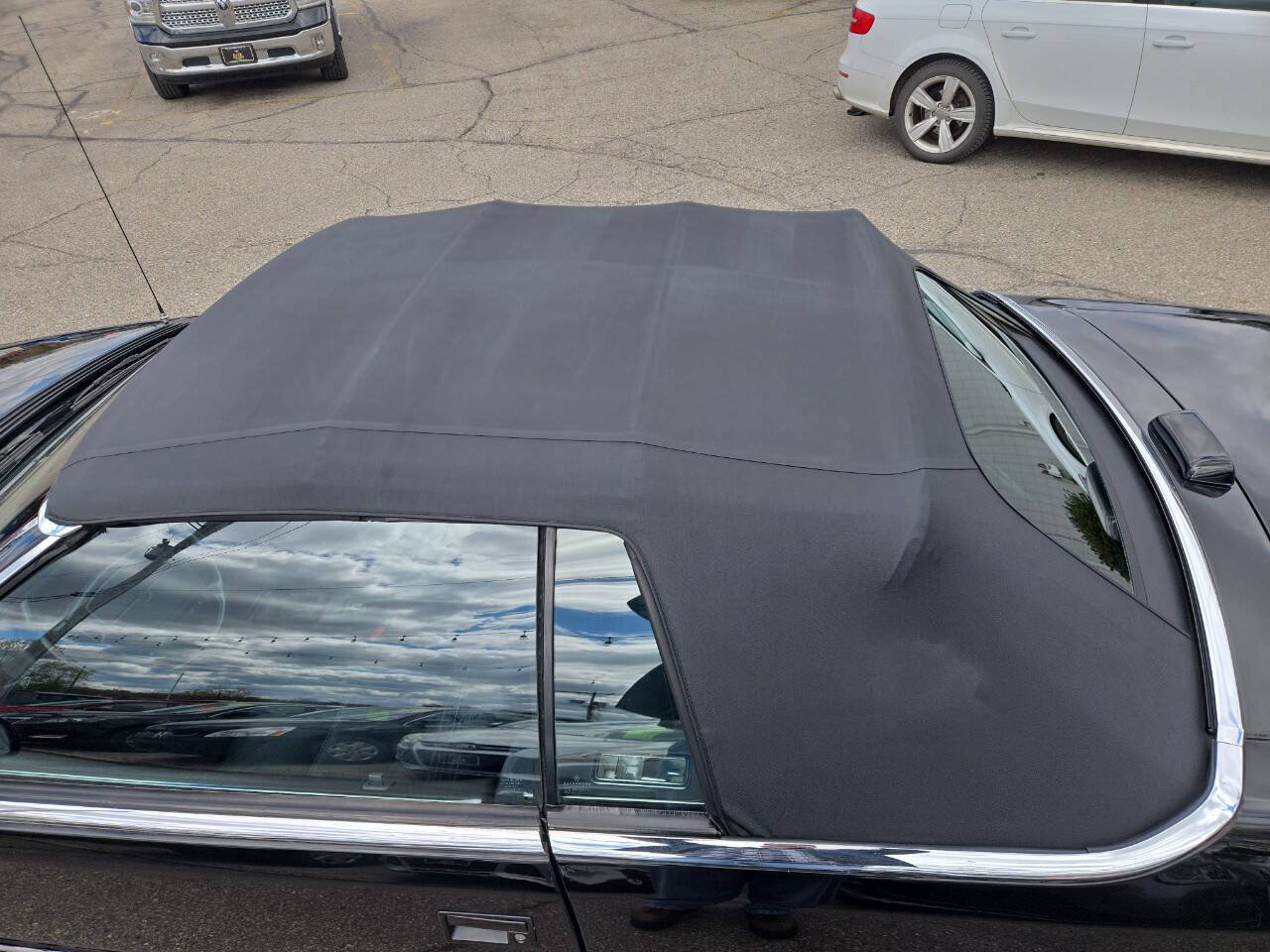 Used 1992 Chrysler LeBaron Convertible FWD image 14