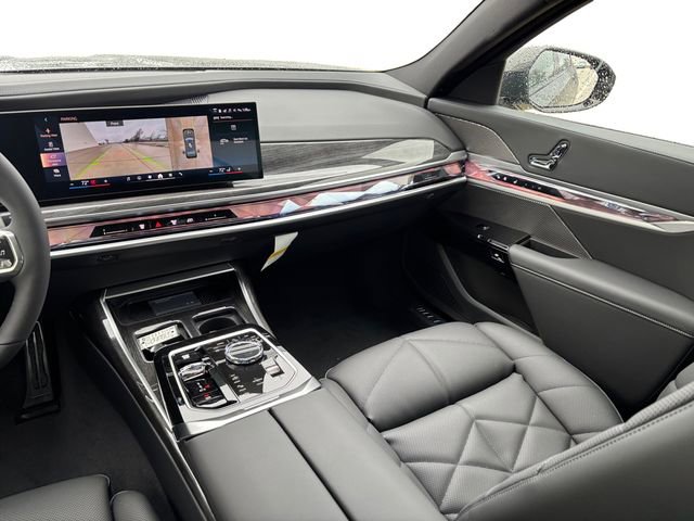 New 2026 BMW 740i xDrive image 27