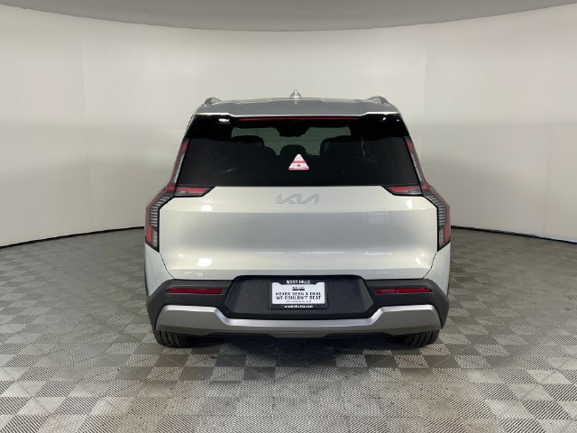 New 2026 Kia EV9 Wind AWD/4WD image 13