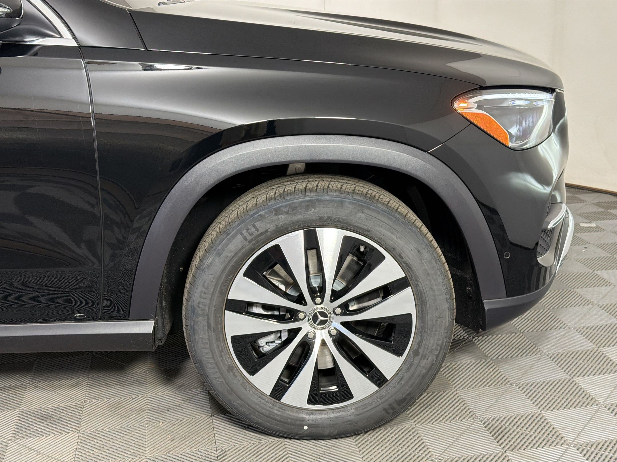 Used 2026 Mercedes-Benz GLE 450e 4MATIC image 12