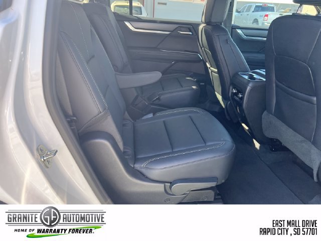 Used 2026 GMC Acadia Elevation w/ Elevation Premium Package AWD/4WD image 35