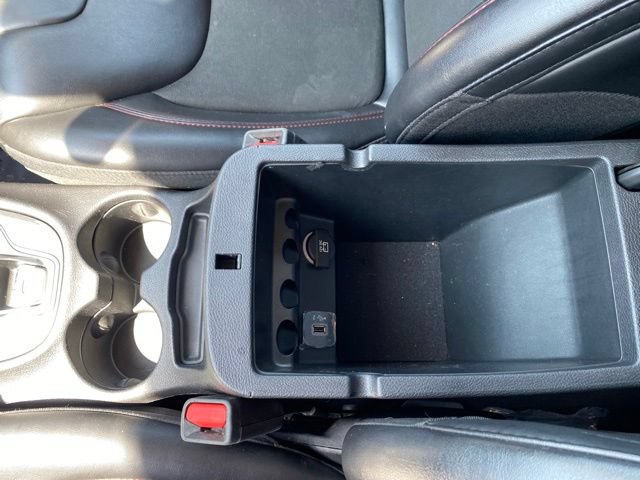 Used 2020 Jeep Cherokee Trailhawk w/ Cold Weather Group AWD/4WD image 21