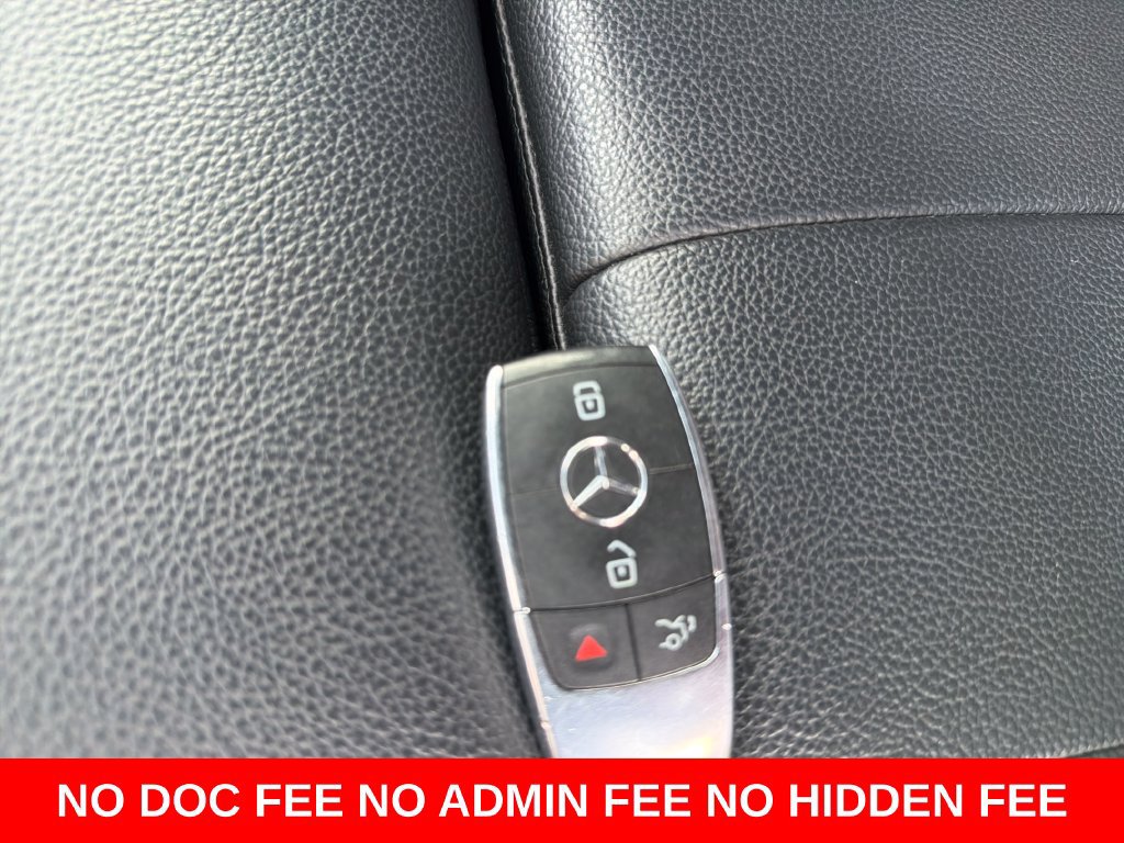 Used 2025 Mercedes-Benz GLB 250 image 27