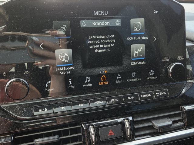 Used 2024 Nissan Pathfinder SL w/ SL Premium Package image 10