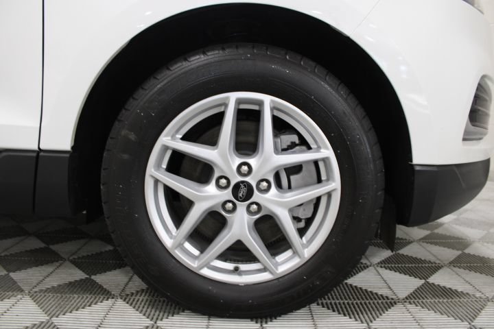 Used 2024 Ford Edge SEL w/ Cargo Accessory Package AWD/4WD image 45