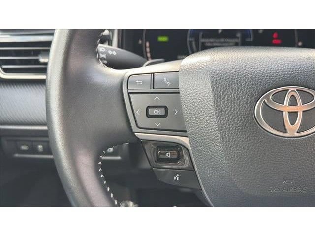 Used 2025 Toyota Camry SE FWD image 25