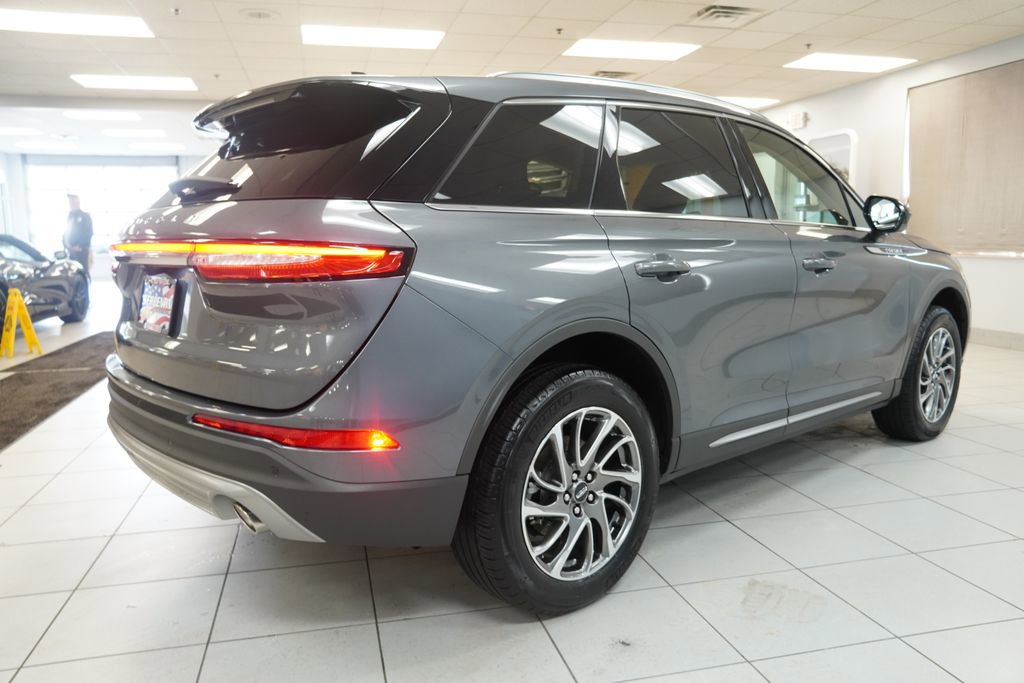 Used 2022 Lincoln Corsair AWD w/ Equipment Group 101A image 17