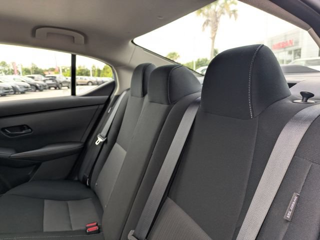 Used 2025 Nissan Sentra SV FWD image 27