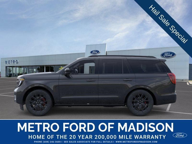 New 2025 Ford Expedition Platinum w/ Stealth Performance Package AWD/4WD image 3