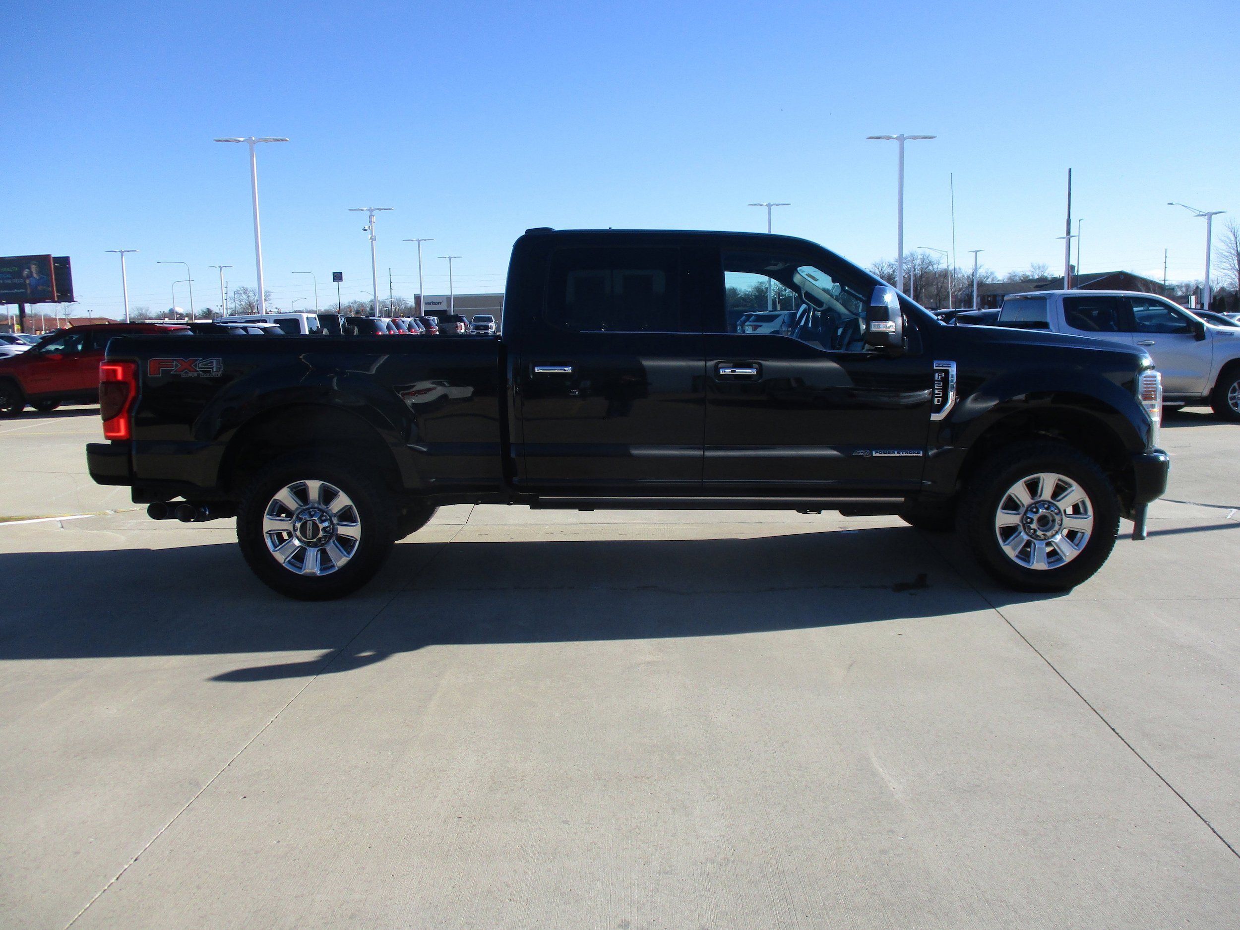 Used 2020 Ford F250 Platinum w/ FX4 Off-Road Package AWD/4WD image 9