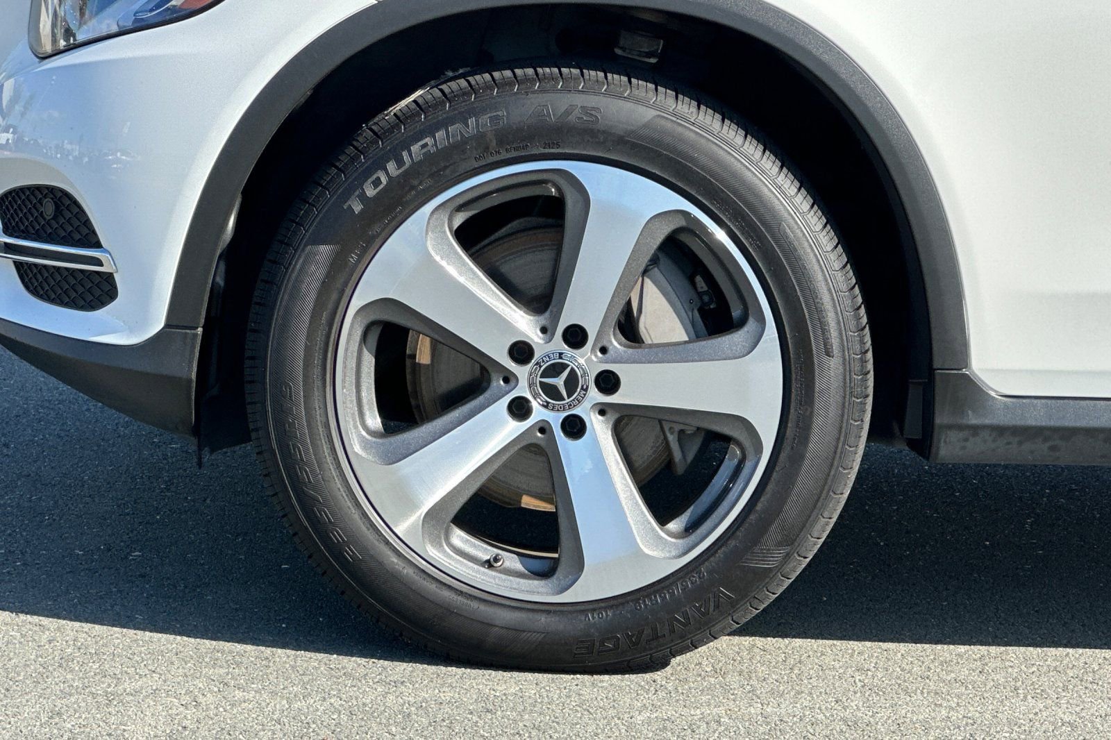 Used 2018 Mercedes-Benz GLC 300 4MATIC Coupe w/ Premium Package image 26