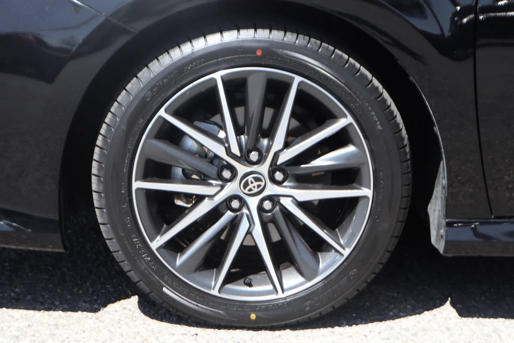 Used 2023 Toyota Camry XLE FWD image 40