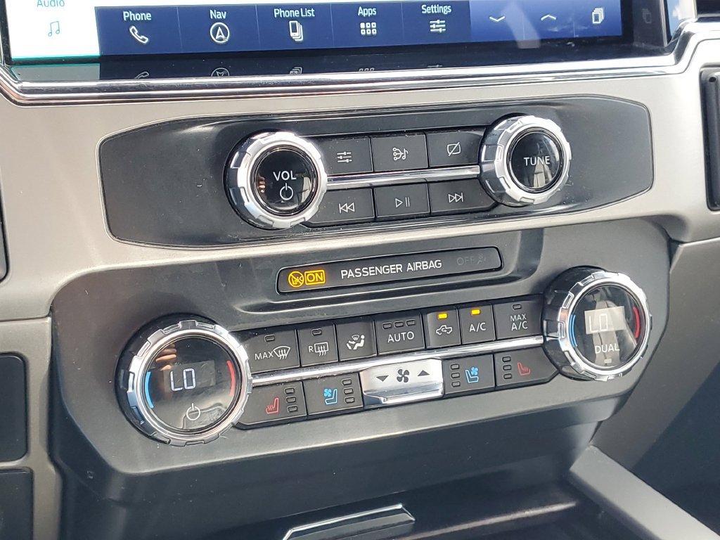 Used 2022 Ford F250 Lariat w/ Lariat Ultimate Package AWD/4WD image 32