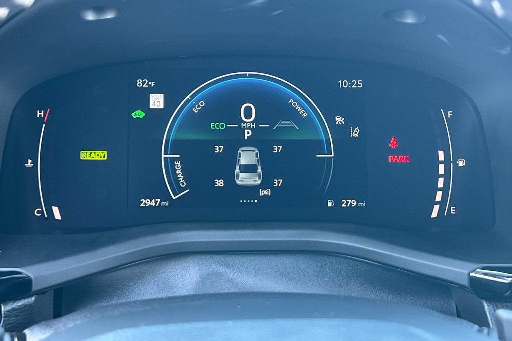 Used 2026 Toyota Camry SE FWD image 25