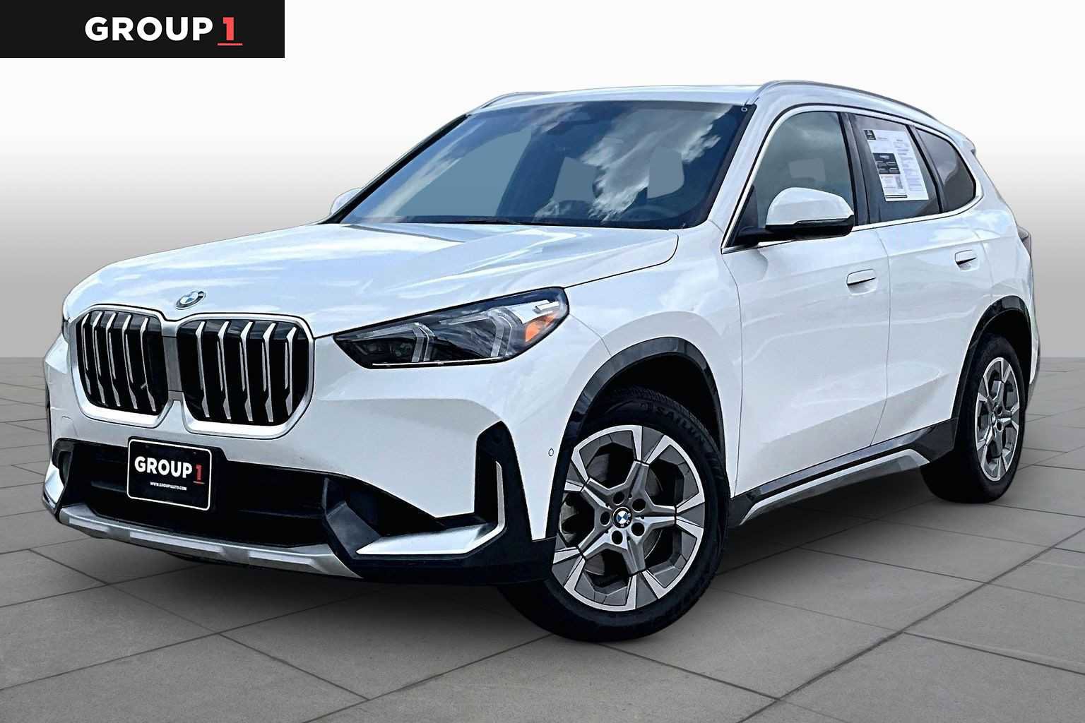 Used 2025 BMW X1 xDrive28i image 1