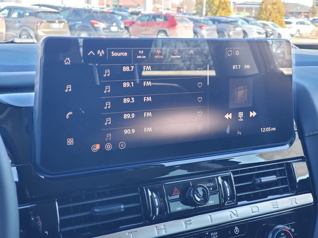 New 2026 Nissan Pathfinder SL image 29