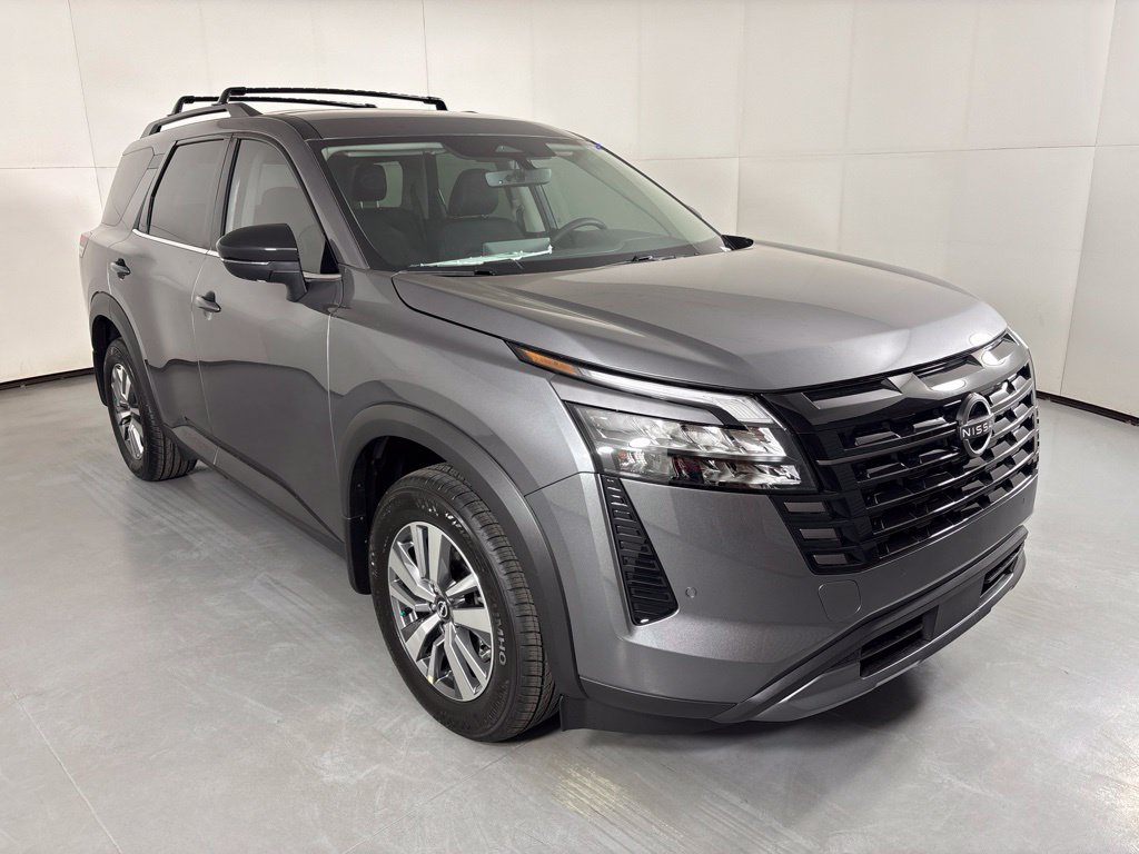 New 2026 Nissan Pathfinder SL FWD image 2