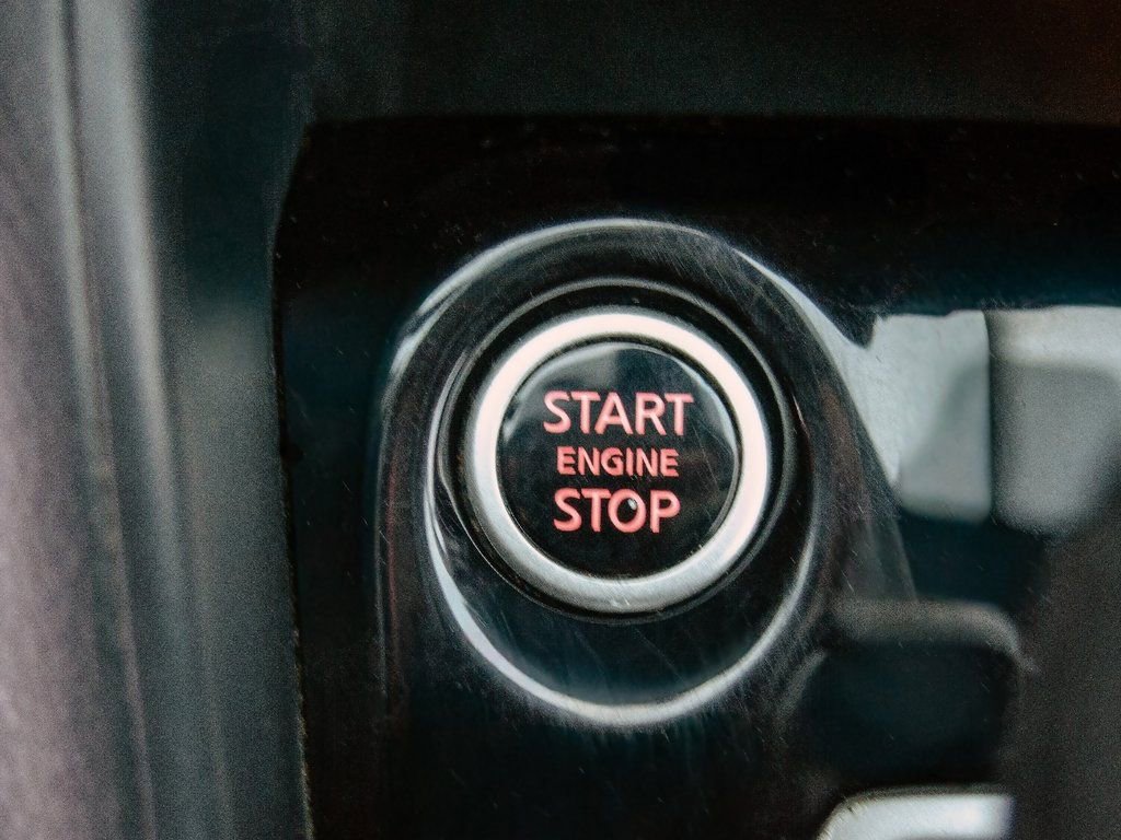 Used 2022 Nissan Versa SV image 18