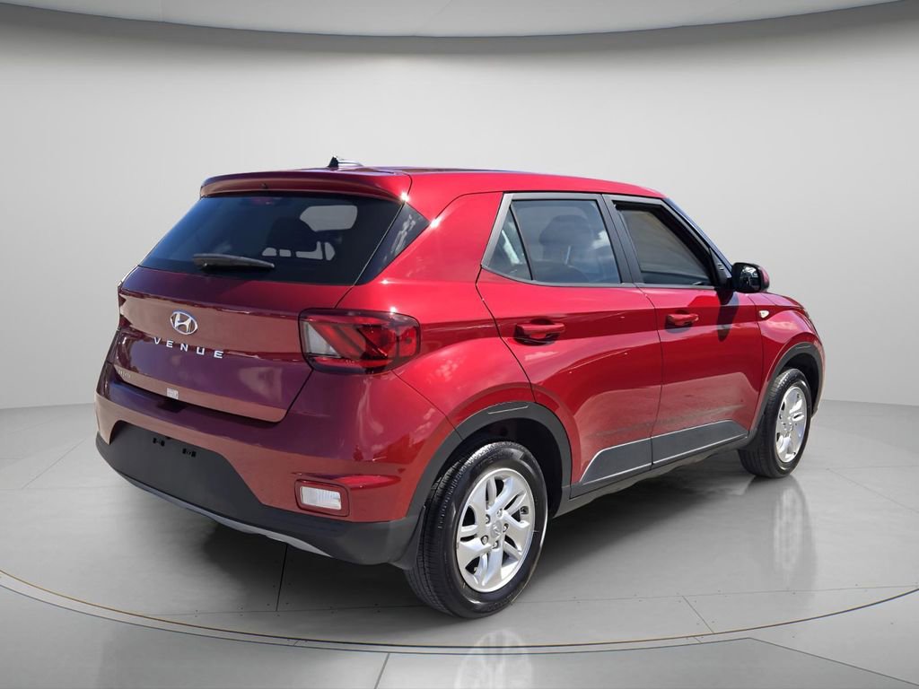 Certified 2025 Hyundai Venue SE FWD image 8