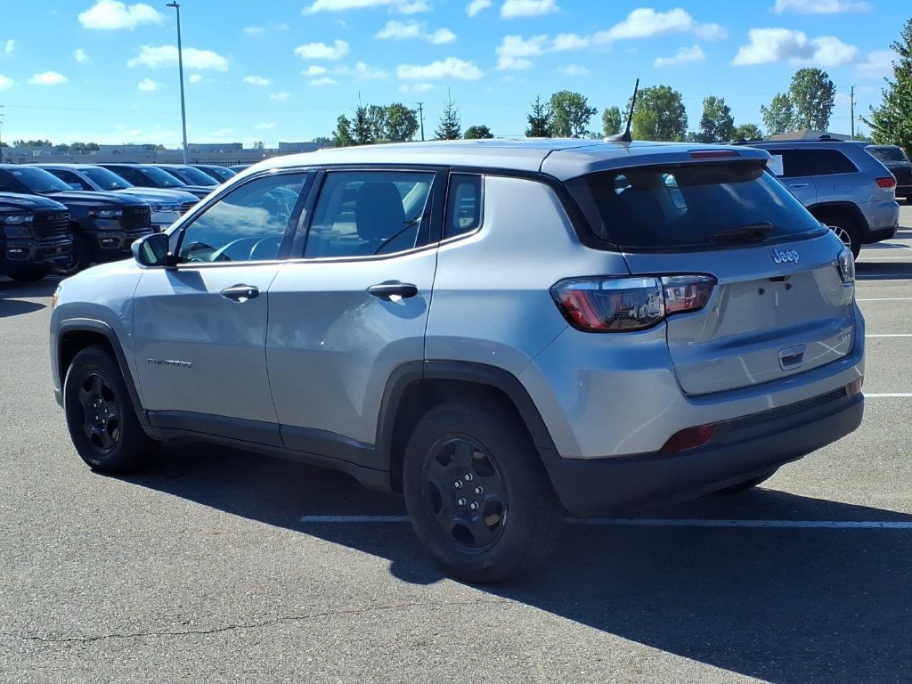 Used 2021 Jeep Compass Sport w/ Cold Weather Group FWD image 6