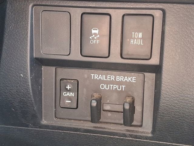 Used 2019 Toyota Tundra SR5 w/ SR5 Upgrade Package image 24