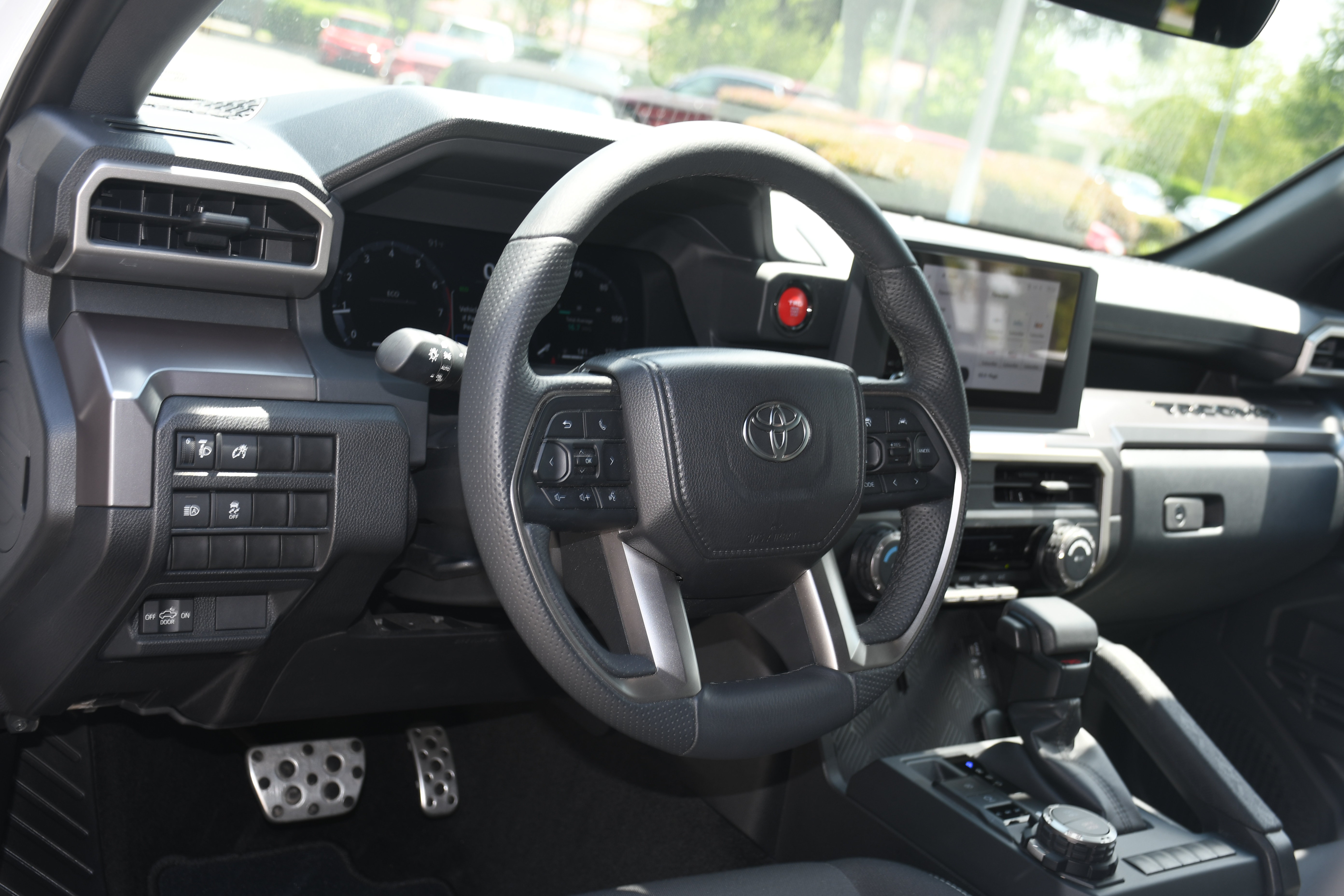 Used 2024 Toyota Tacoma TRD Sport AWD/4WD image 8