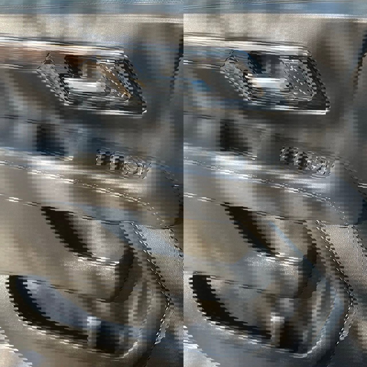 Used 2025 Chevrolet Tahoe LT image 21