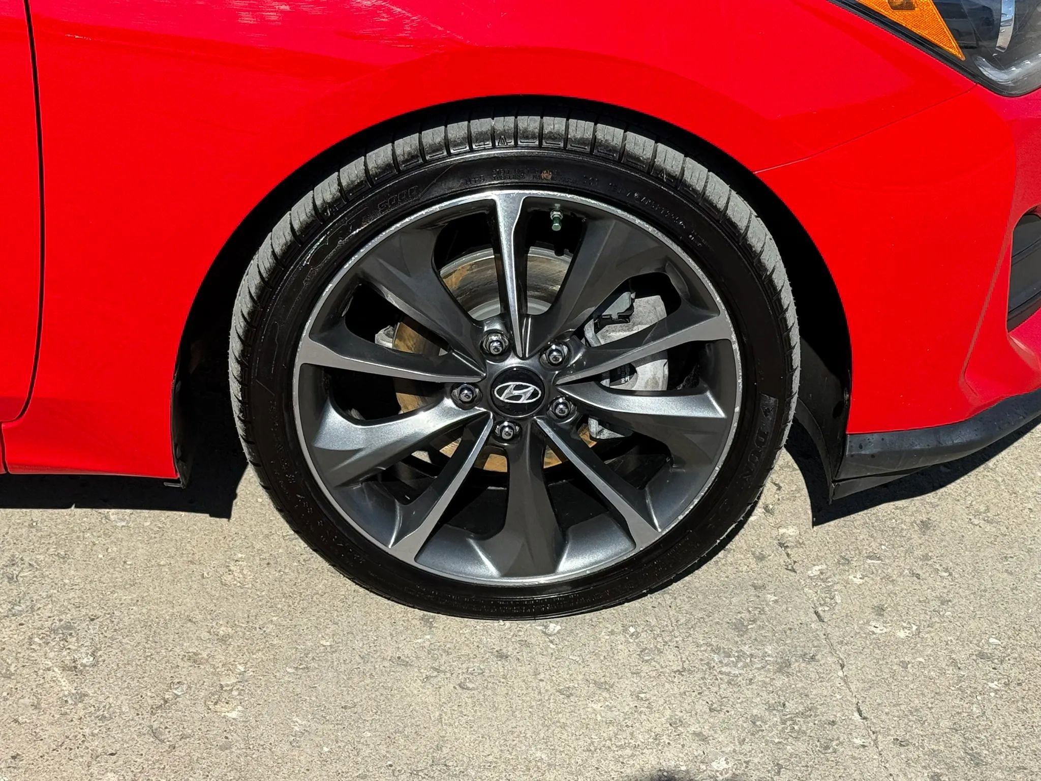 Used 2020 Hyundai Veloster 2.0 Premium FWD image 39