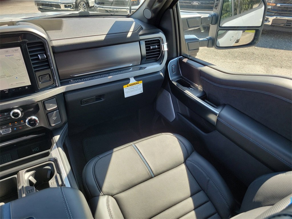 New 2026 Ford F350 4x4 Crew Cab DRW Super Duty image 16