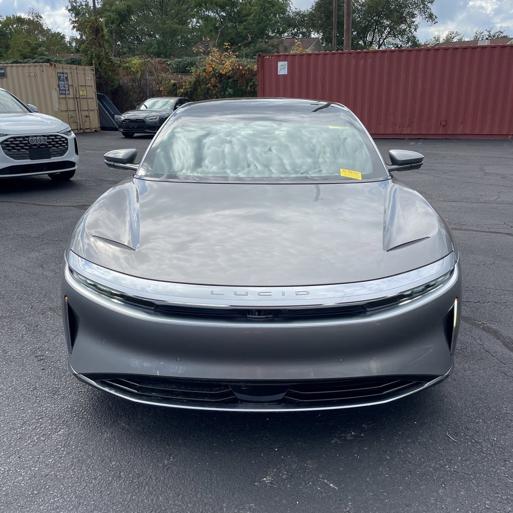 Used 2023 Lucid Air Touring image 8