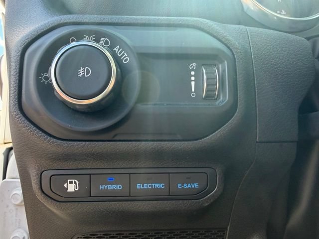 Certified 2023 Jeep Wrangler Unlimited Sahara AWD/4WD image 13