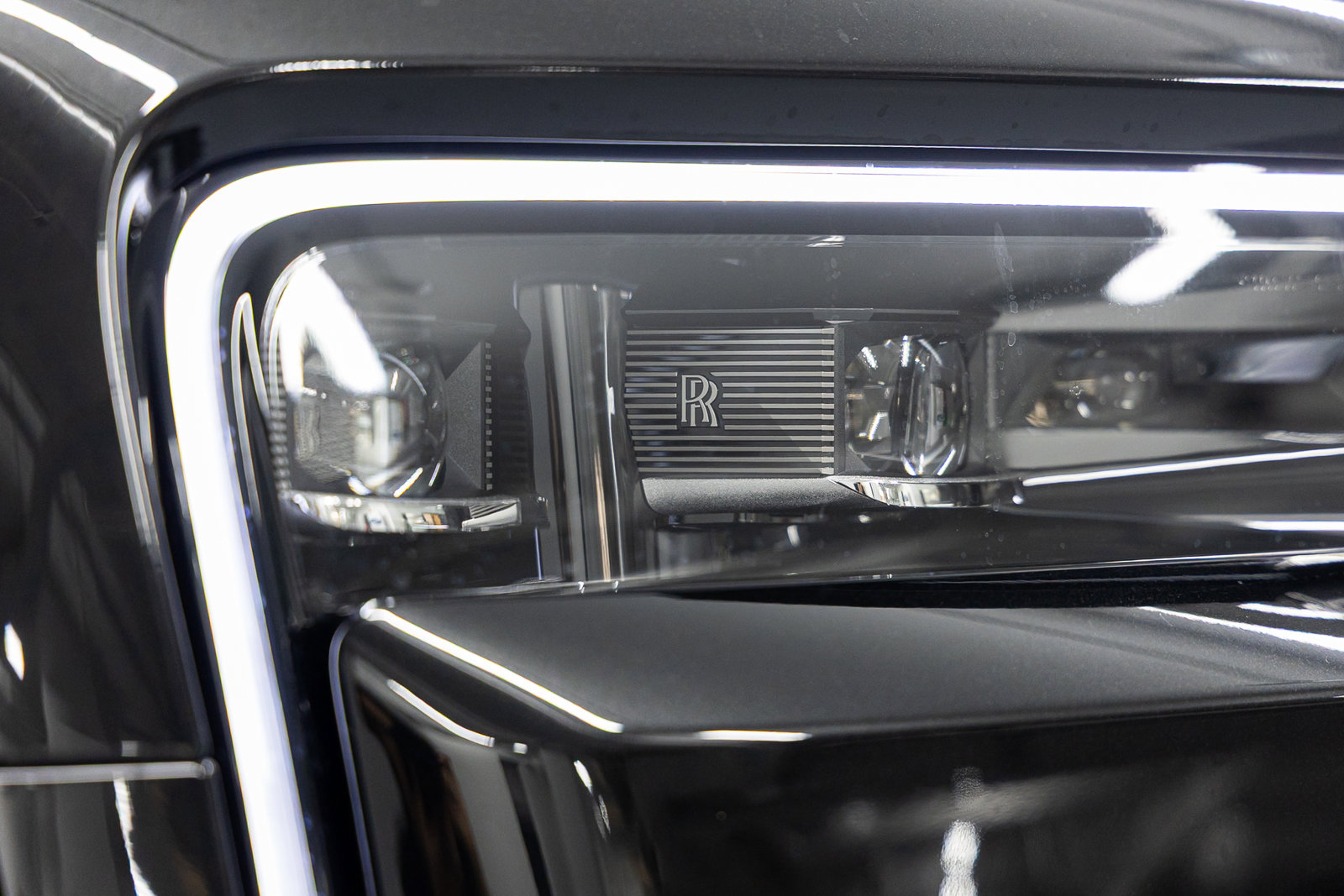 New 2026 Rolls-Royce Cullinan AWD/4WD image 13