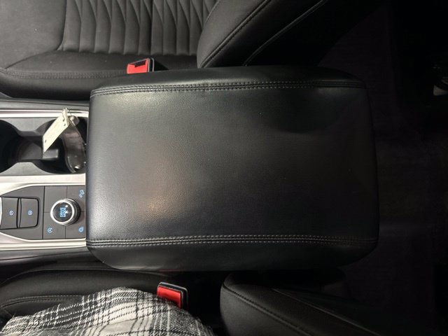Used 2020 Ford Explorer XLT AWD/4WD image 17