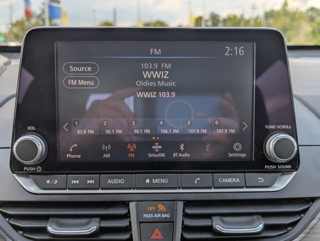 Used 2023 Nissan Altima 2.5 SV image 22