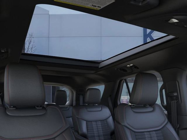 Used 2026 Ford Explorer ST-Line w/ ST-Line Street Pack image 22