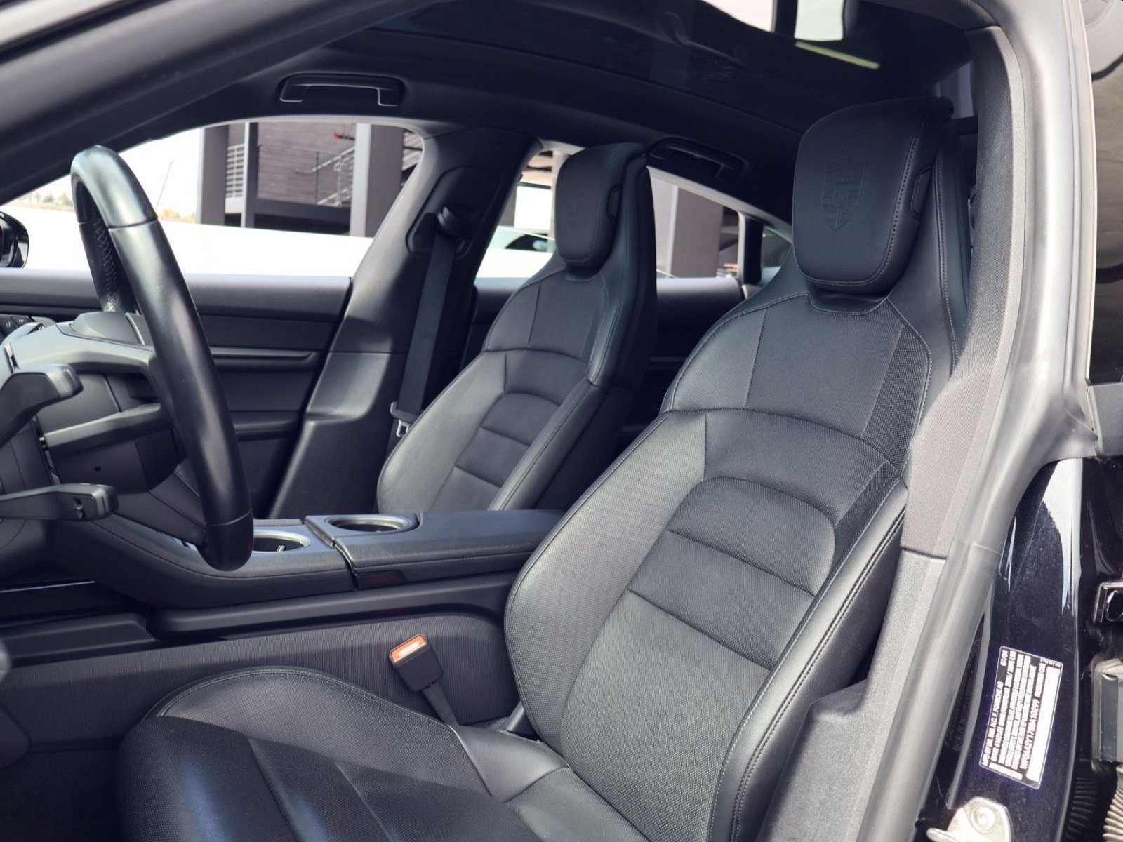 Certified 2025 Porsche Taycan w/ Premium Package RWD image 5