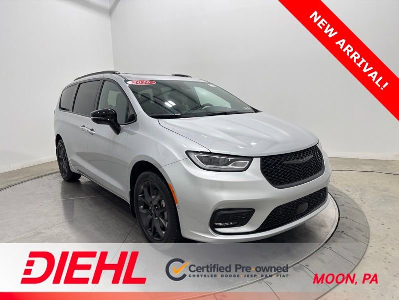 Used 2026 Chrysler Pacifica Limited w/ S Appearance Package