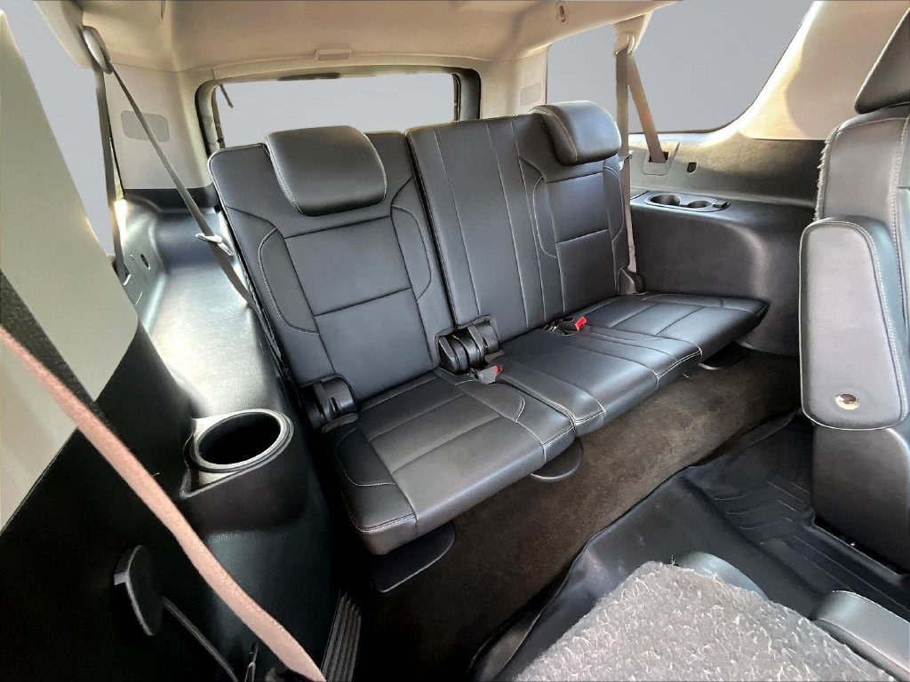 Used 2018 Chevrolet Suburban Premier AWD/4WD image 28