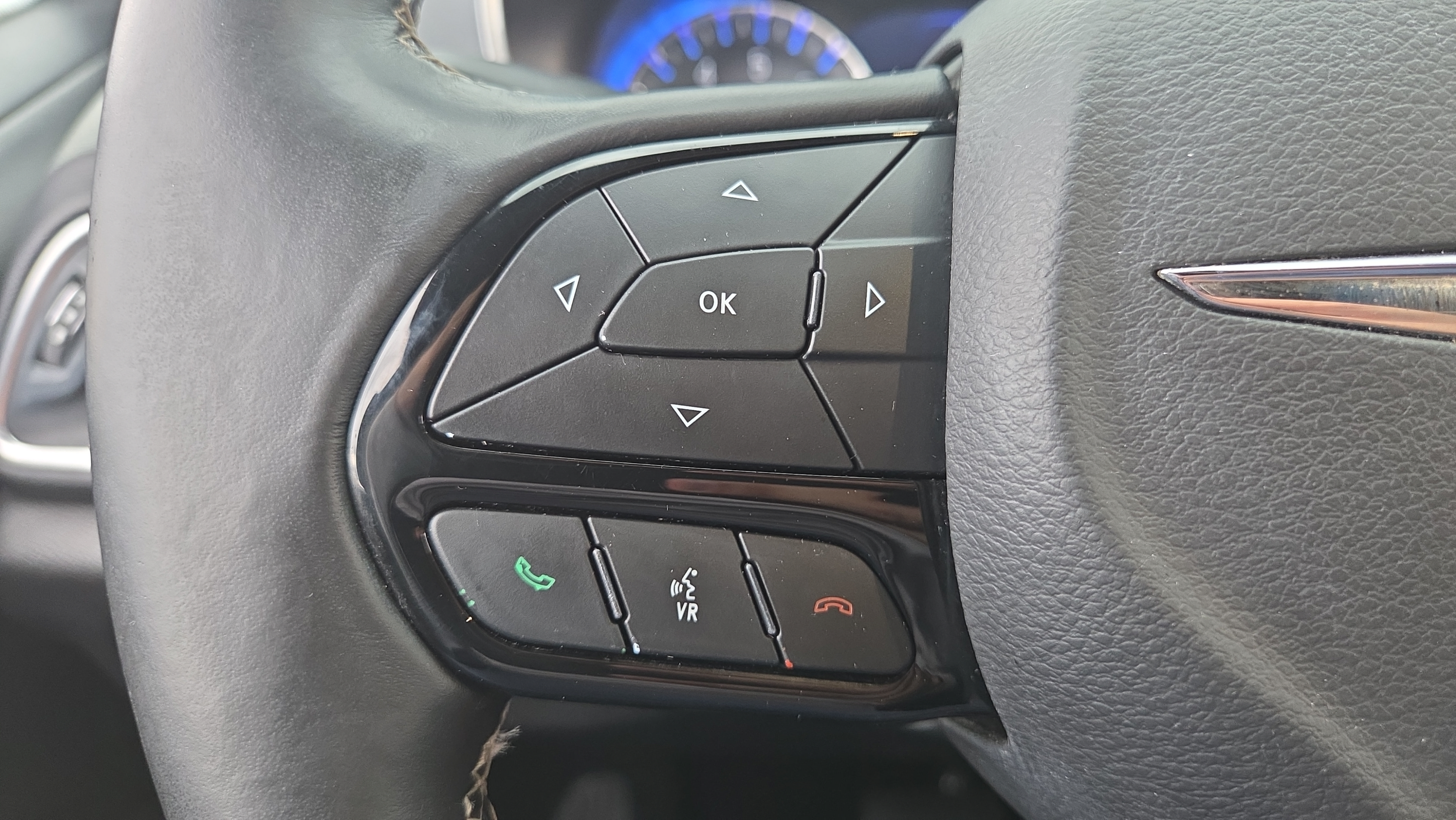 Used 2019 Chrysler Pacifica Touring-L Plus w/ S Appearance Package FWD image 19